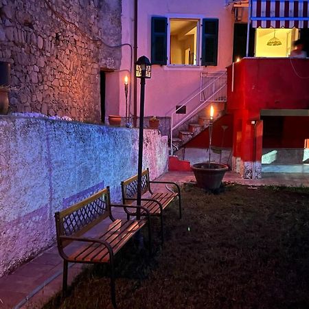 Вілла Red House Tivegna Екстер'єр фото