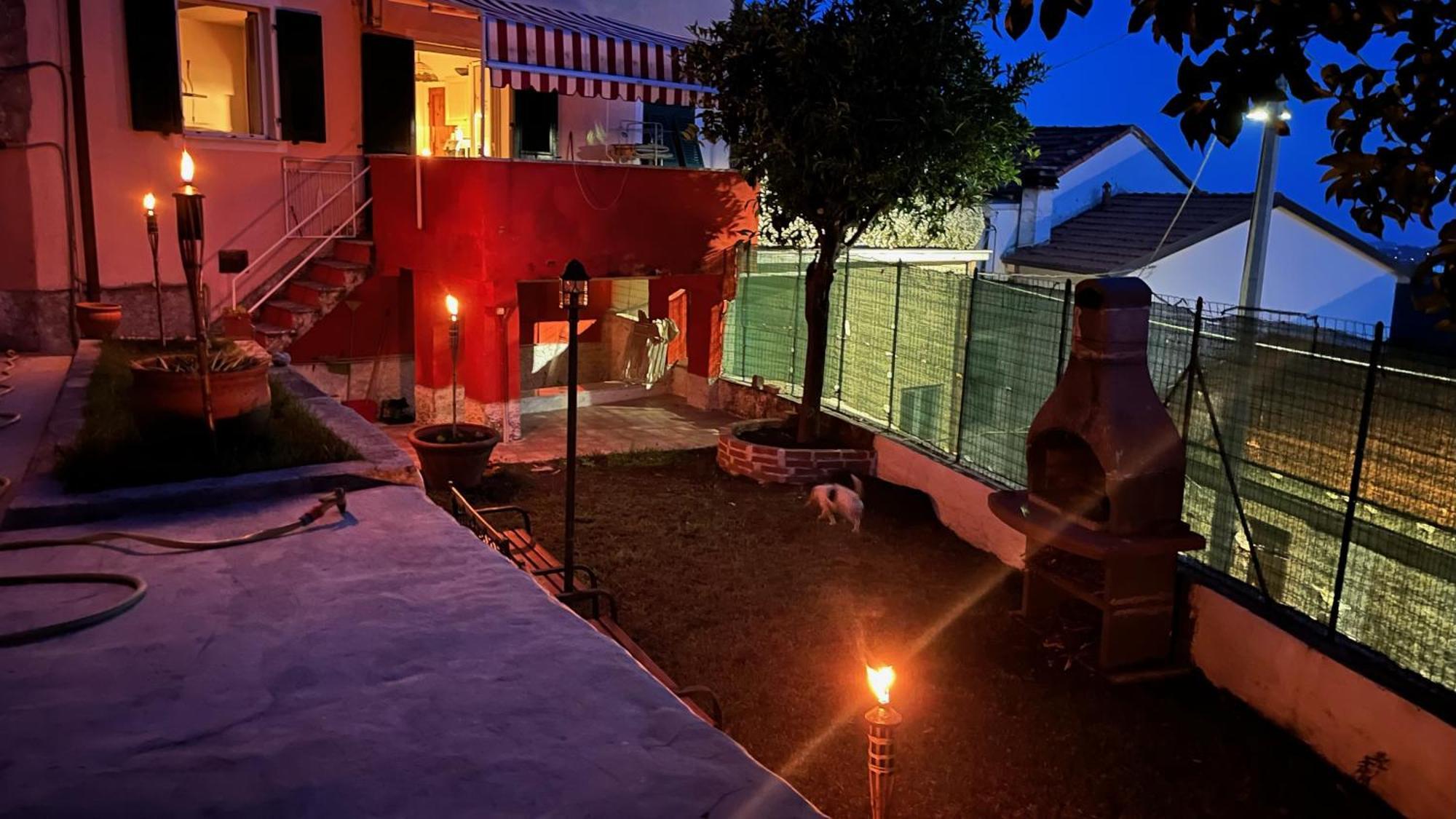 Вілла Red House Tivegna Екстер'єр фото
